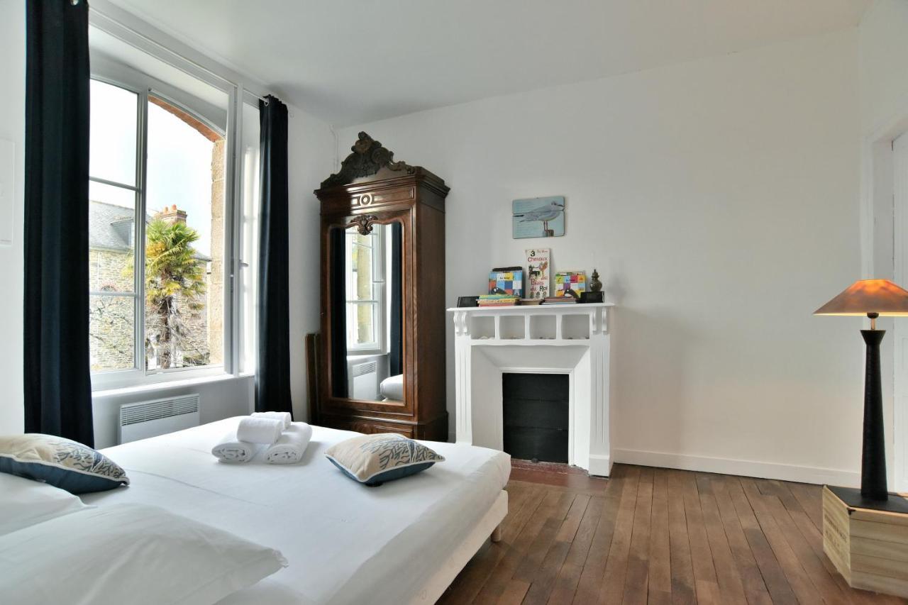 La Brise Cancalaise - Maison Typique Avec Vue Mer Cancale Extérieur photo